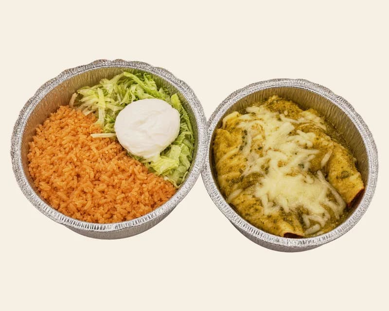 Enchiladas verdes with rice, lettuce and sour cream